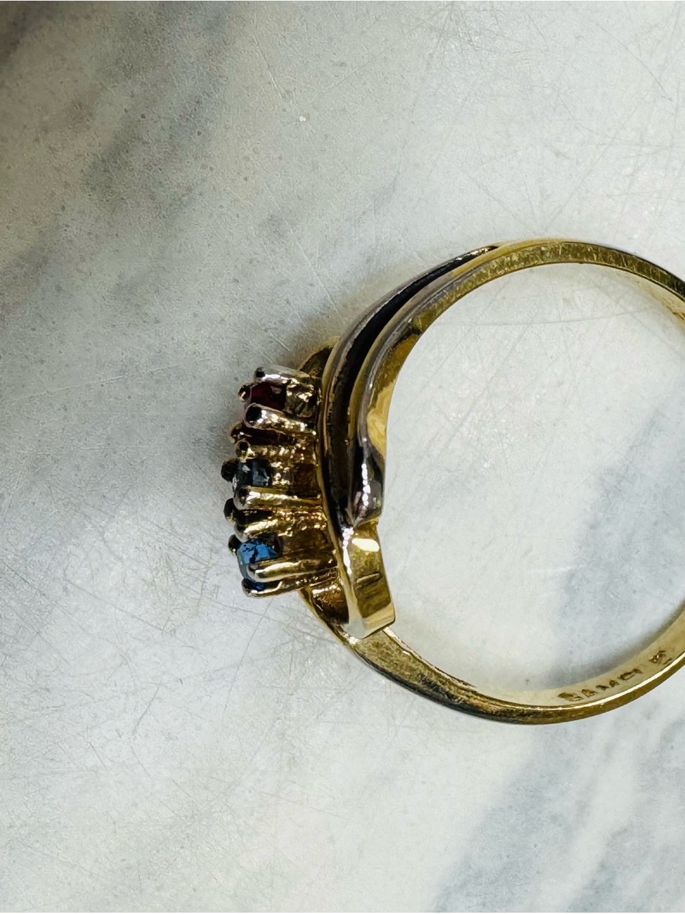 Gold Three-Stone Birthstone sample Ring with Red, Gray, and Blue Stones size 6 - Picture 5 of 14